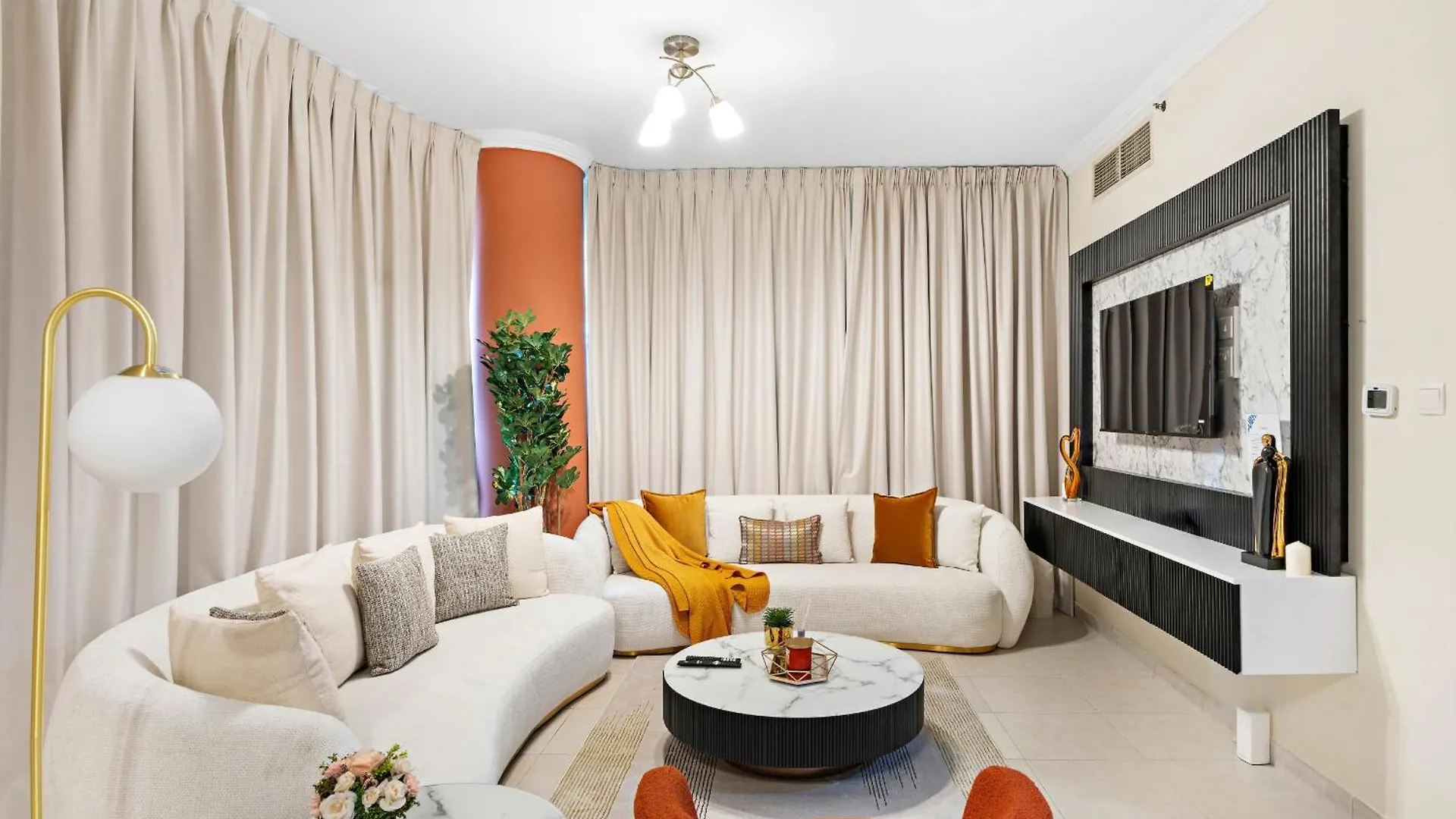 Stylish & Lively 1Bdr In Marina Quay Apartment Dubai