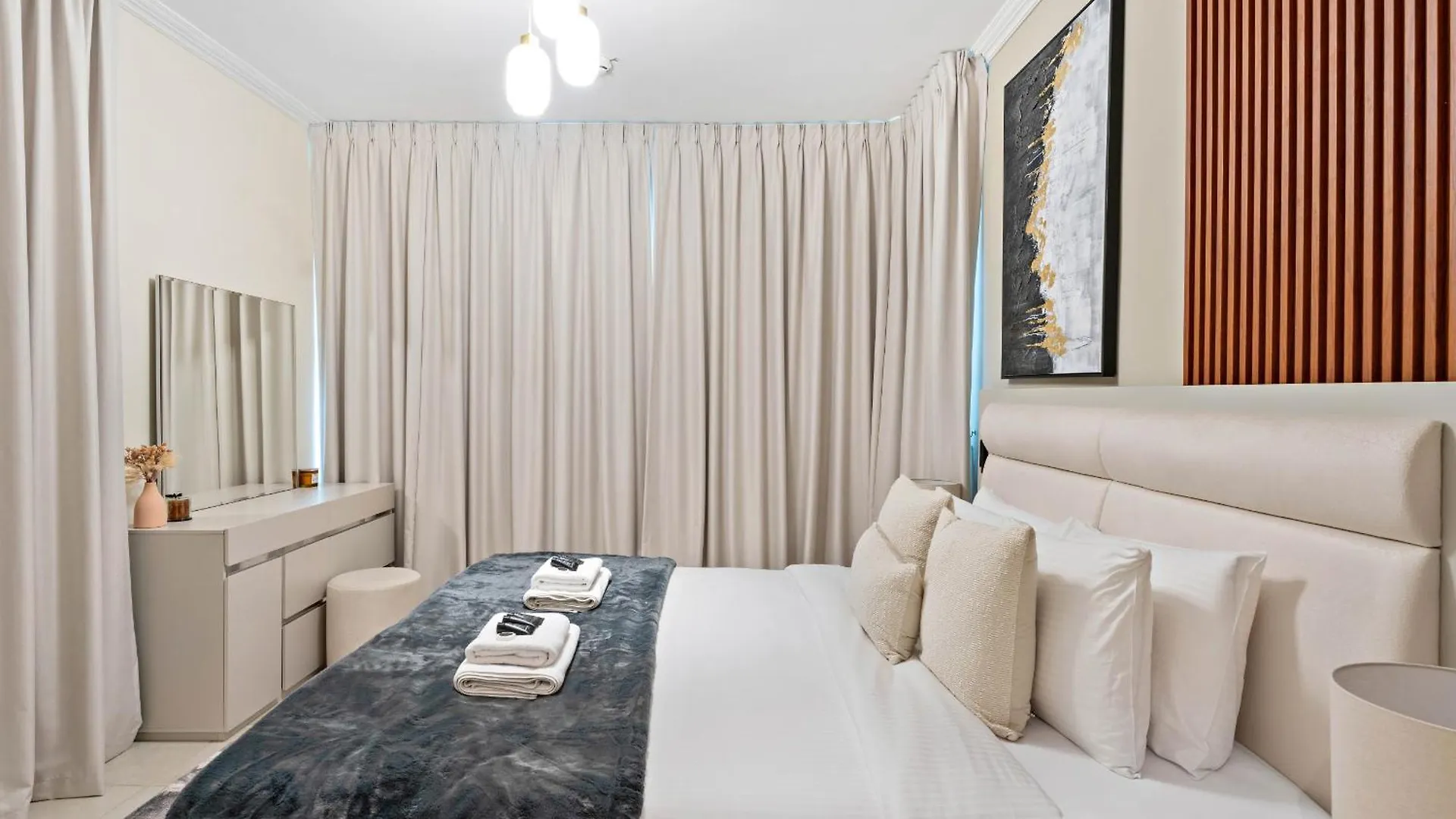 Stylish & Lively 1Bdr In Marina Quay Apartment Dubai