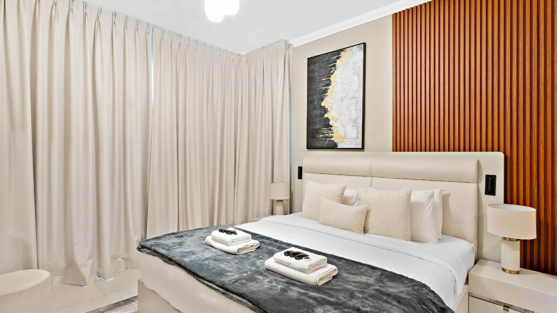Stylish & Lively 1Bdr In Marina Quay Apartment Dubai