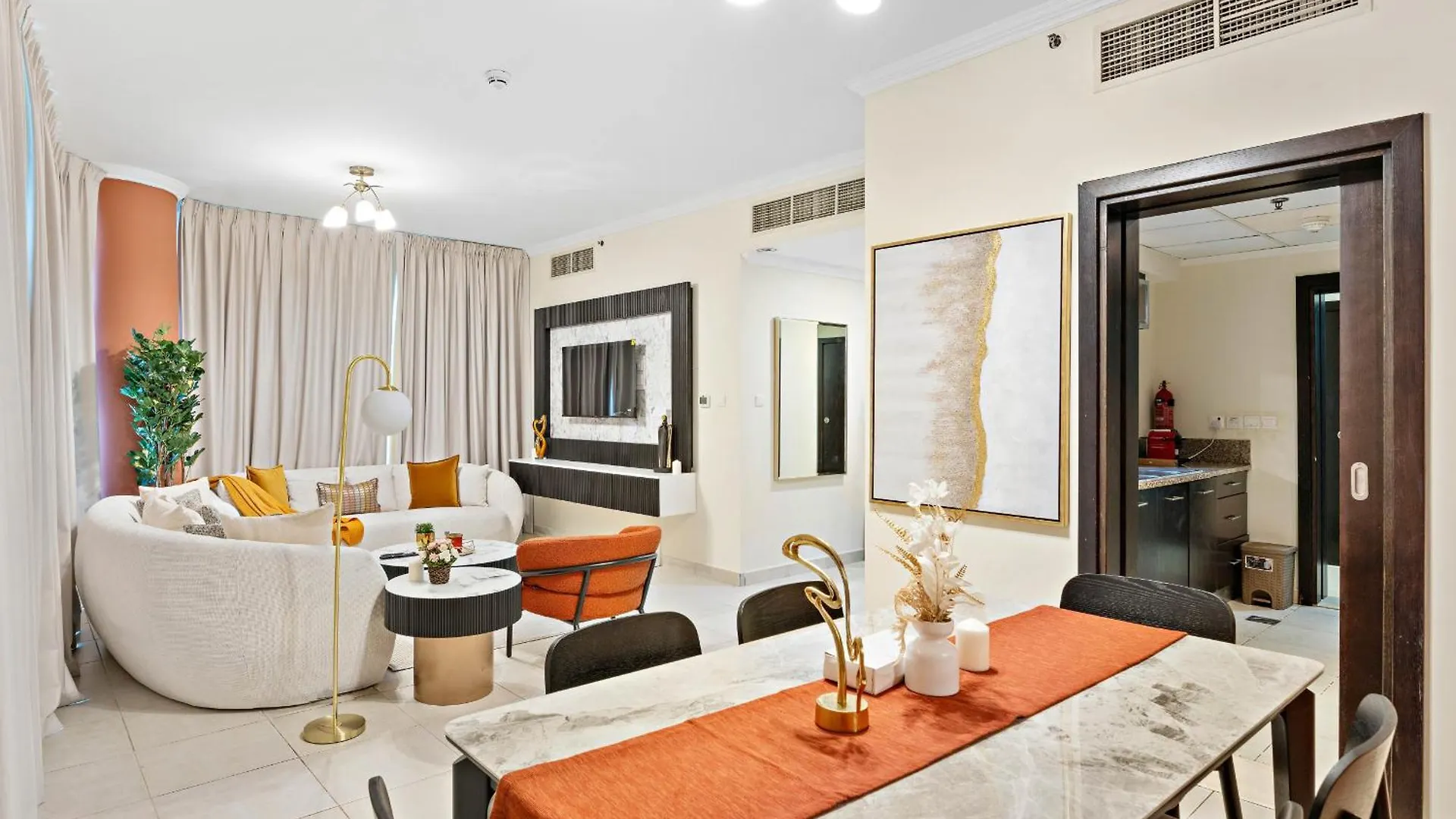 Stylish & Lively 1Bdr In Marina Quay Apartment Dubai
